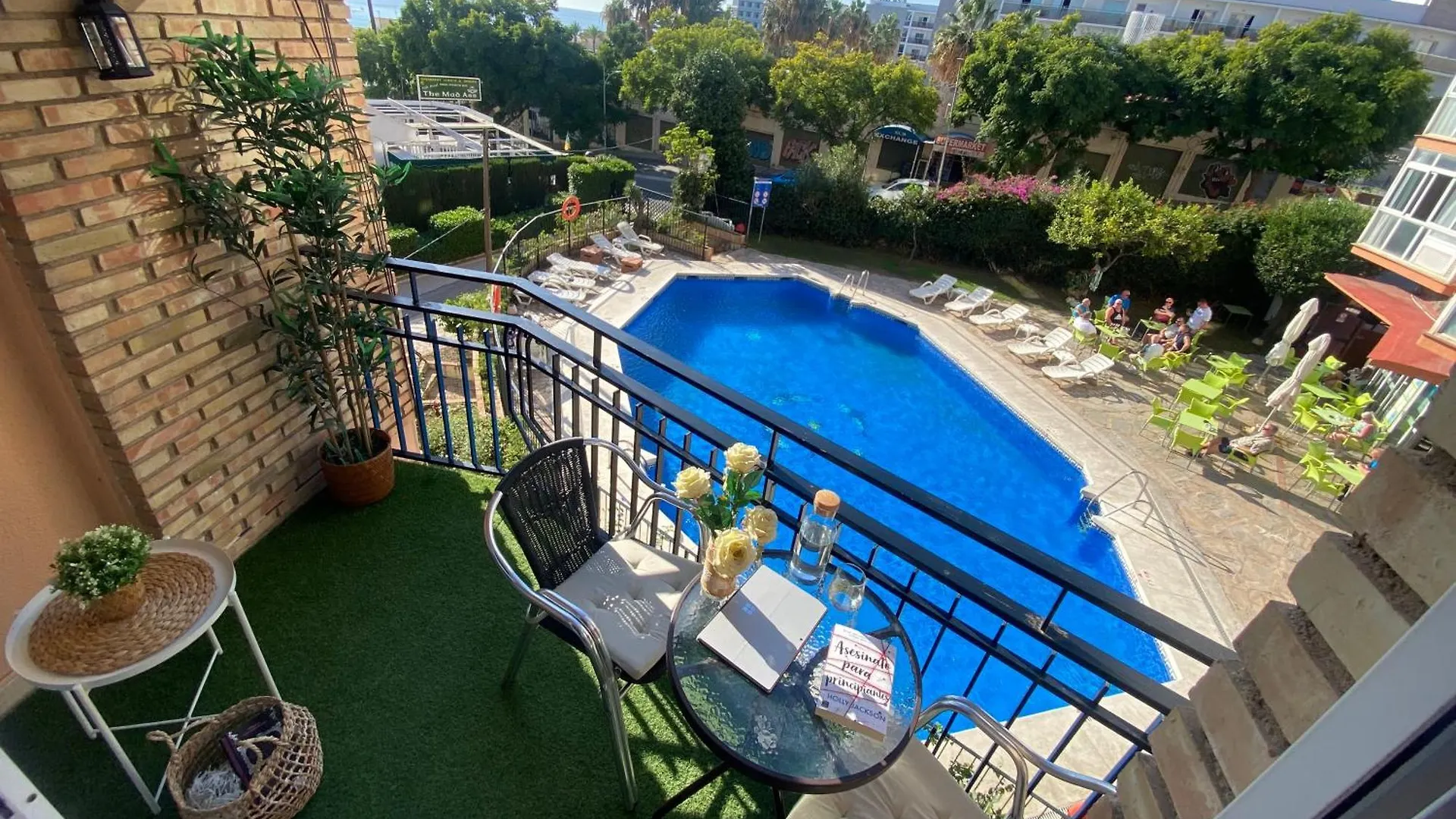 Studio With Views Next To Puerto Marina The Green Door Benalmádena
