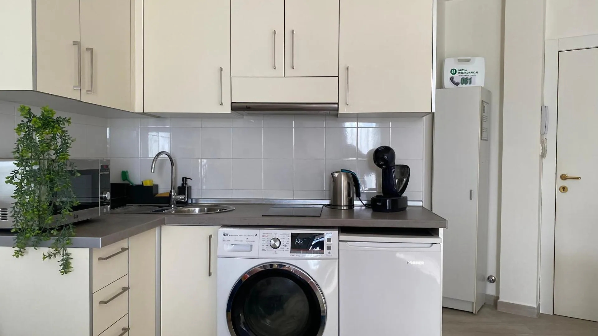 Studio With Views Next To Puerto Marina The Green Door 贝纳尔马德纳 公寓