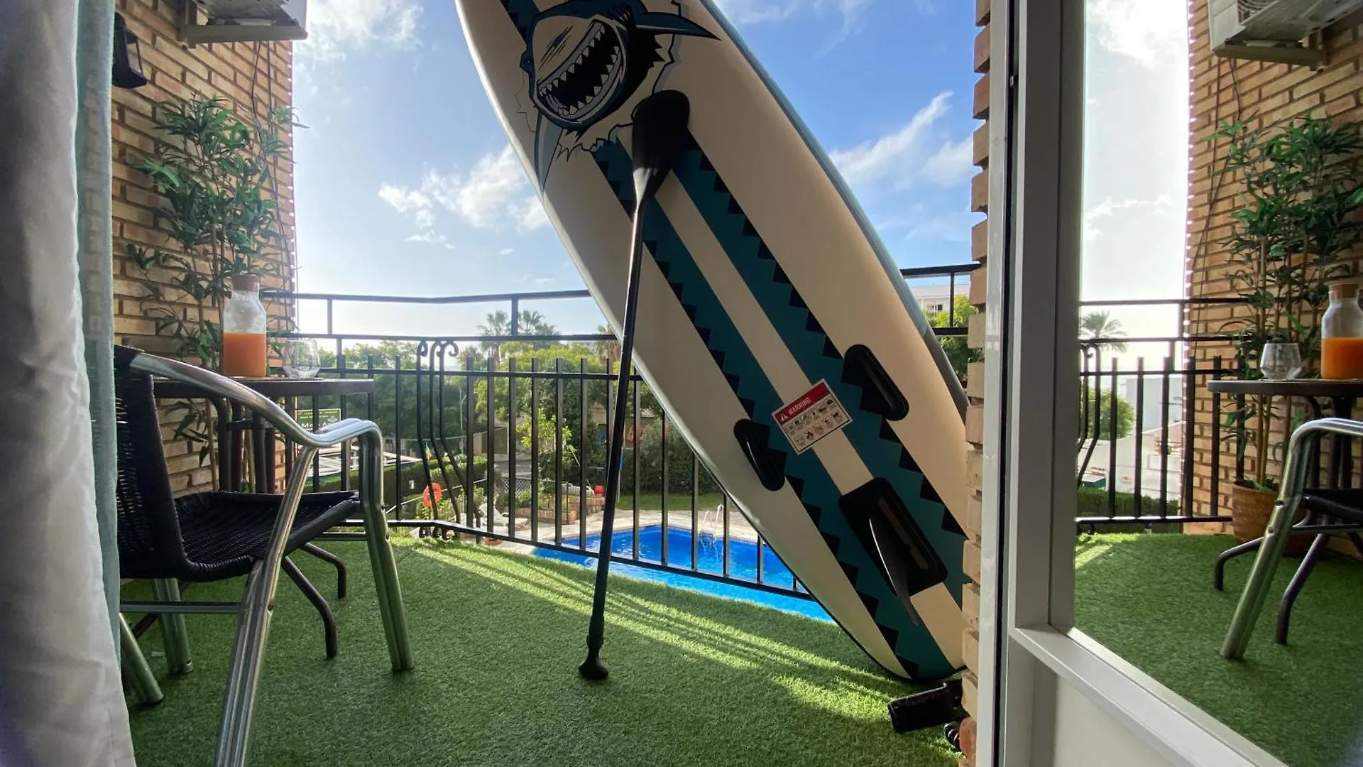 Studio With Views Next To Puerto Marina The Green Door 贝纳尔马德纳